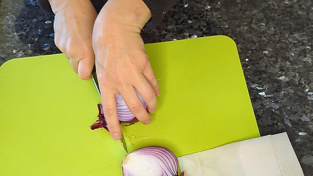 How to Cut an Onion Short